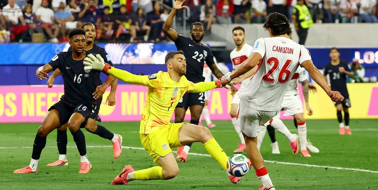 Estados Unidos perdió ante Turquía en la última jugada pero ya piensa en los 16avos de final