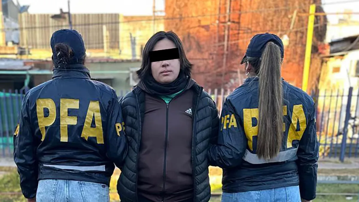 "Matalo, es un chileno de m...": con su padre, mató a un vecino a fierrazos y la detuvieron 8 años después