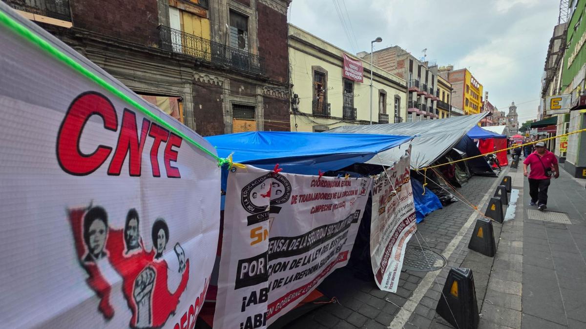 CNTE mantiene huelga y amenaza con liberar casetas este 15 de junio