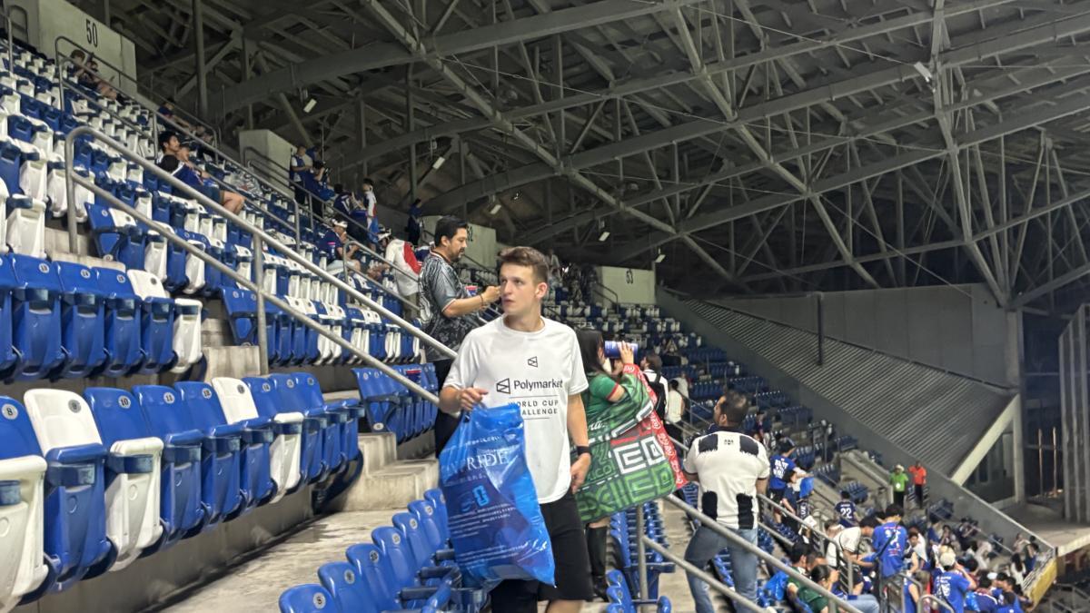 Ni la fiesta mundialista cambió la costumbre japonesa