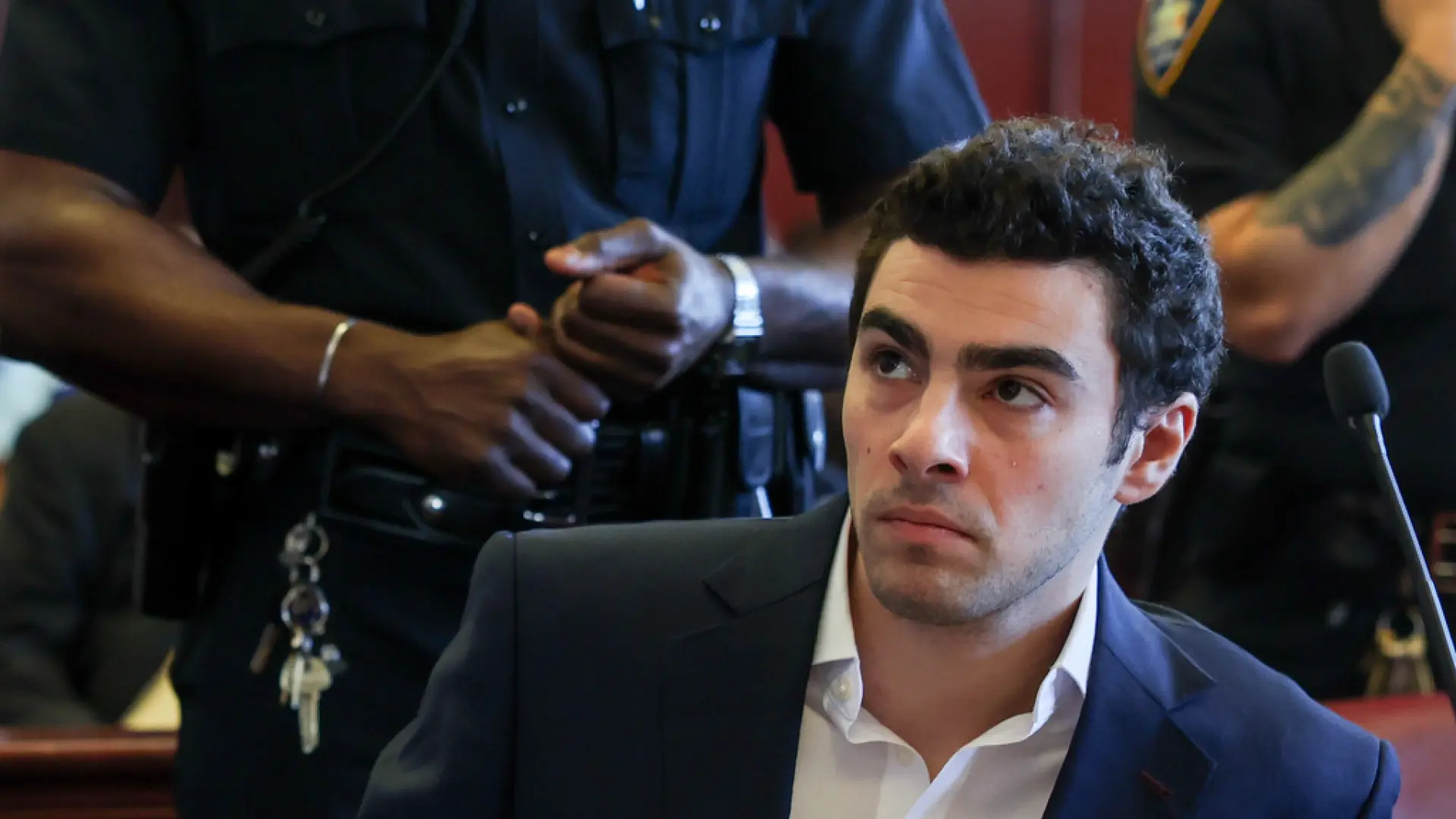 Aplazan el juicio contra Mangione, el acusado de asesinar al director ejecutivo de UnitedHealthcare