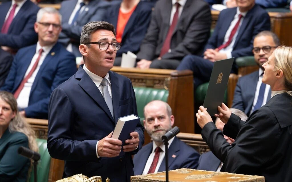 Andy Burnham inches closer to UK premiership as Starmer seeks legacy in final days