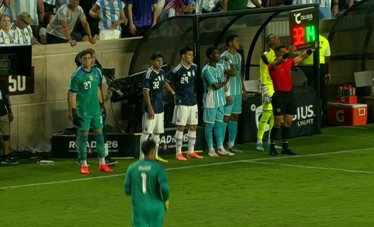 Argentina ganó con dos pampeanos en cancha | La Arena - Noticias de La Pampa y el país