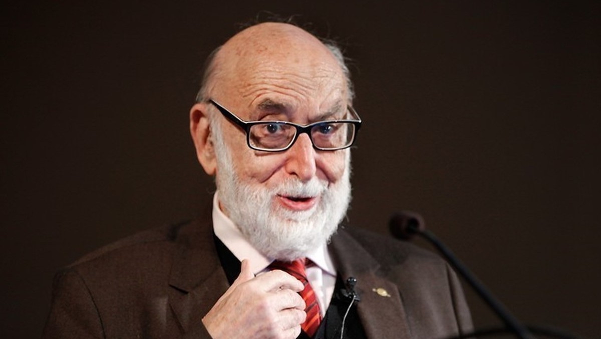 Muere François Englert, ganador Premio Nobel y padre de bosón de Higgs