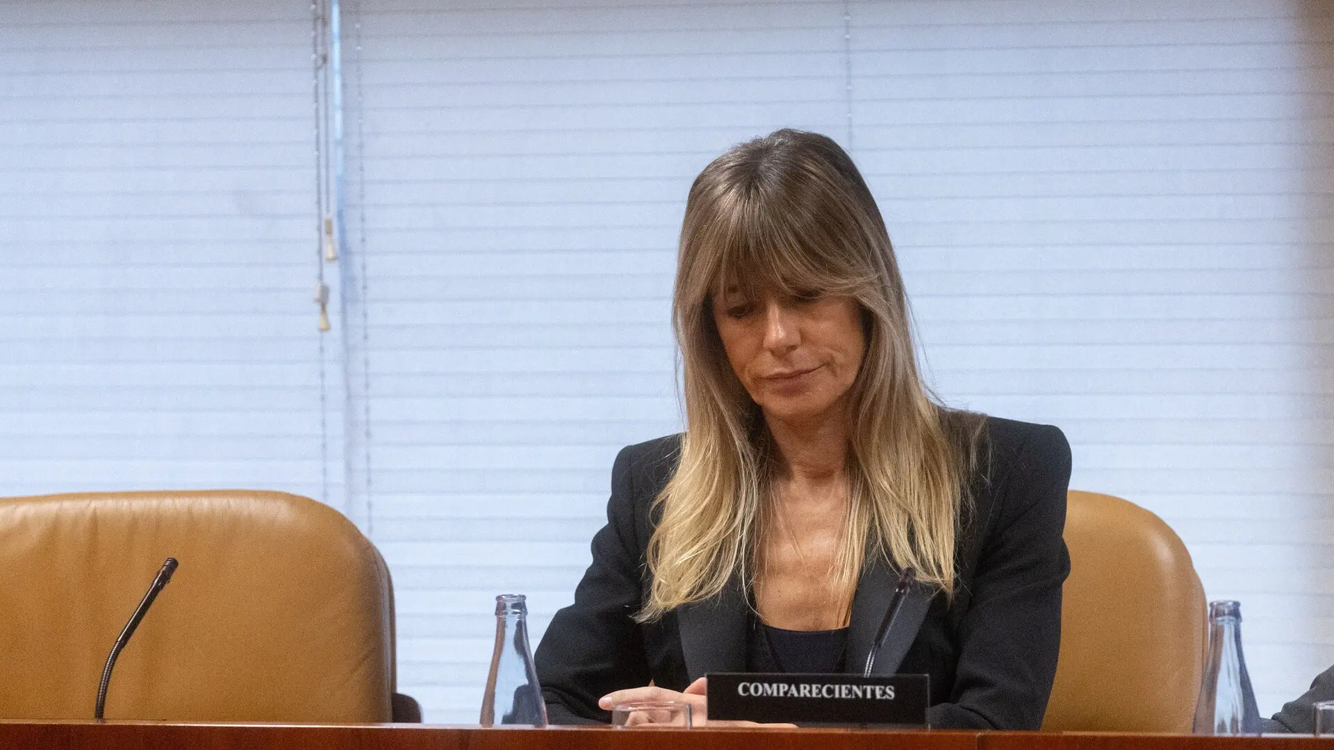 El PSOE arremete contra Peinado por su auto "demoledor" y el PP defiende a la Policía, pero da su "respaldo" a los jueces