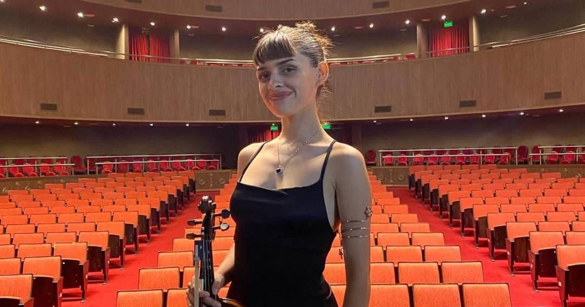 El violín, el compromiso político, la danza y un viaje a Italia