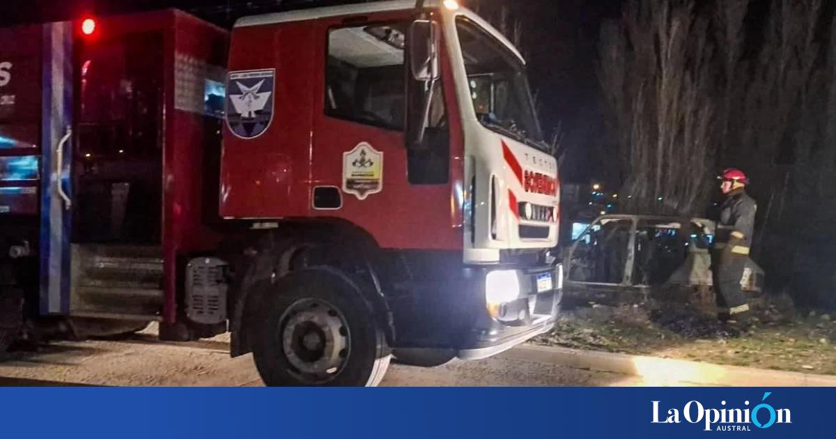 Bomberos evitaron que una quema de basura se propagara hacia pastizales en Piedra Buena