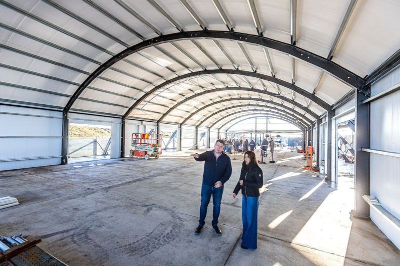 Techado completo y avance sostenido en la Carpa de la Dignidad