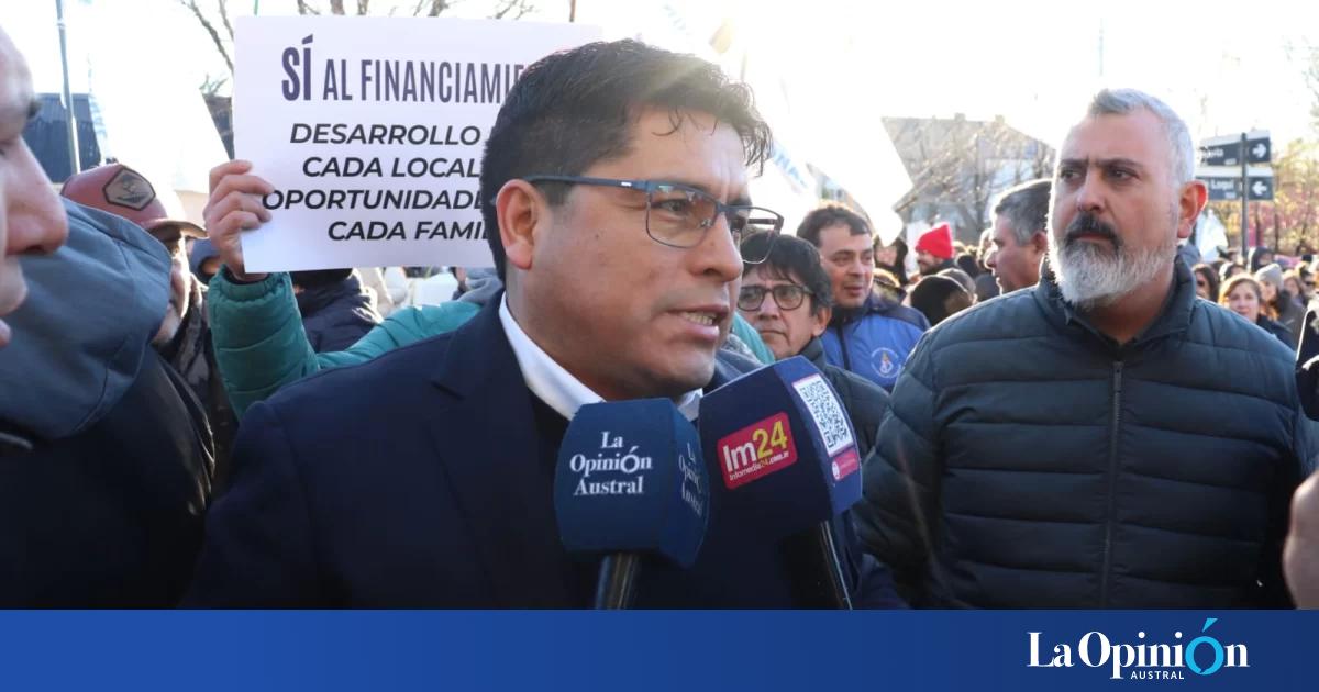 Claudio Vidal: "Hay una clara intención de derrocar a este gobierno provincial"