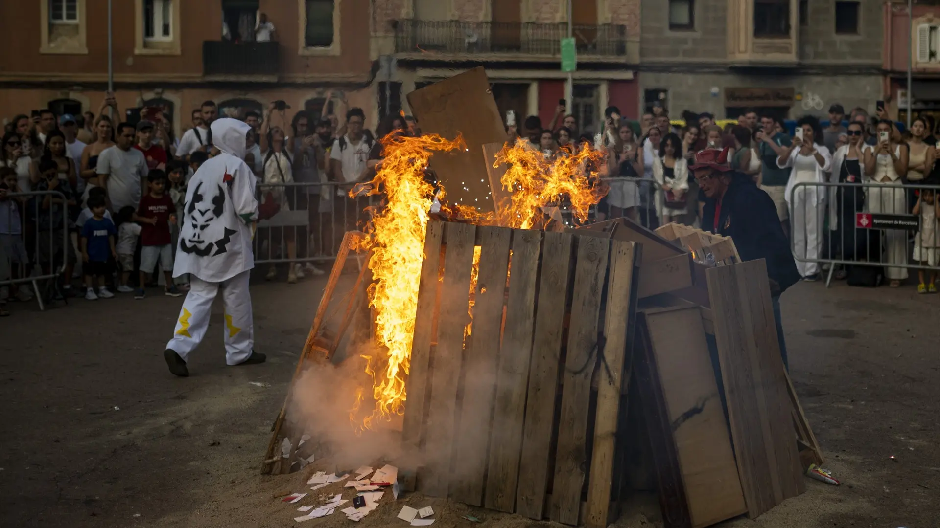 El Govern pide extremar la prudencia en la verbena de Sant Joan por riesgo de incendios y la alerta por calor