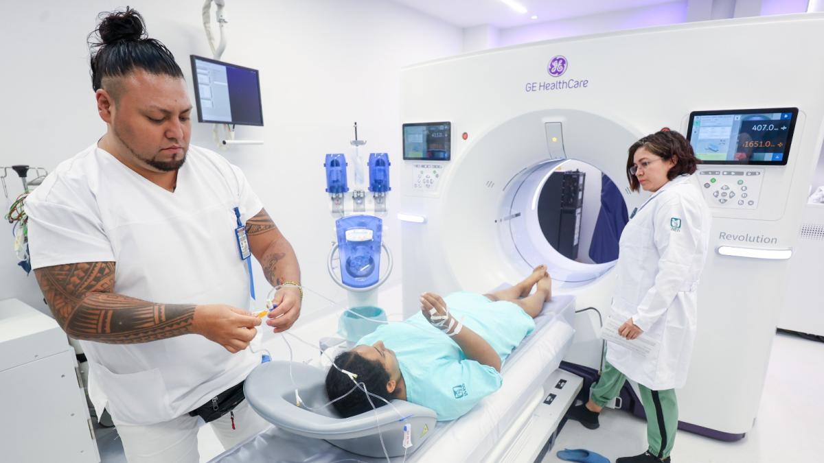 Con nuevo tomógrafo, Hospital del IMSS aumenta 50% su capacidad de diagnóstico por imagen
