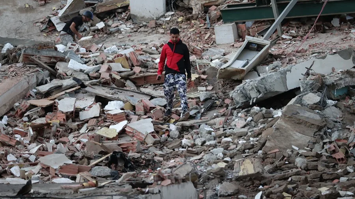 "Se salvaron por un milagro porque no hay otra razón": sobrevivientes de los terremotos en Venezuela