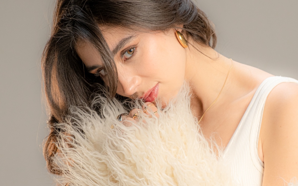 Sofía Zavala debuta en telenovelas y estrena "De Cero a Cien"