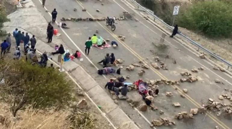 Bloqueos aíslan a Cochabamba: estas son las rutas que permanecen cerradas