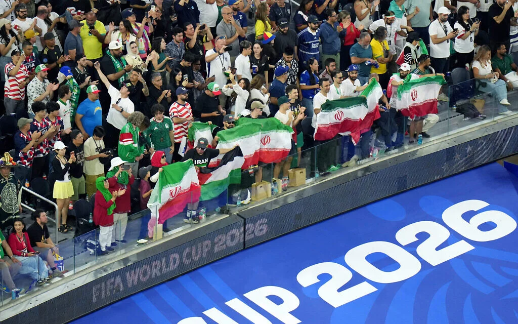 Iranian team draws boos, cheers at US World Cup debut as politics overshadows sports