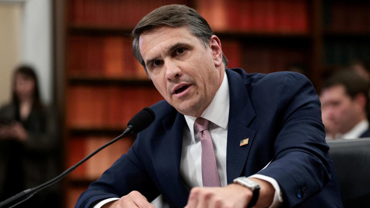 Trump confirma que Todd Blanche será fiscal general permanente