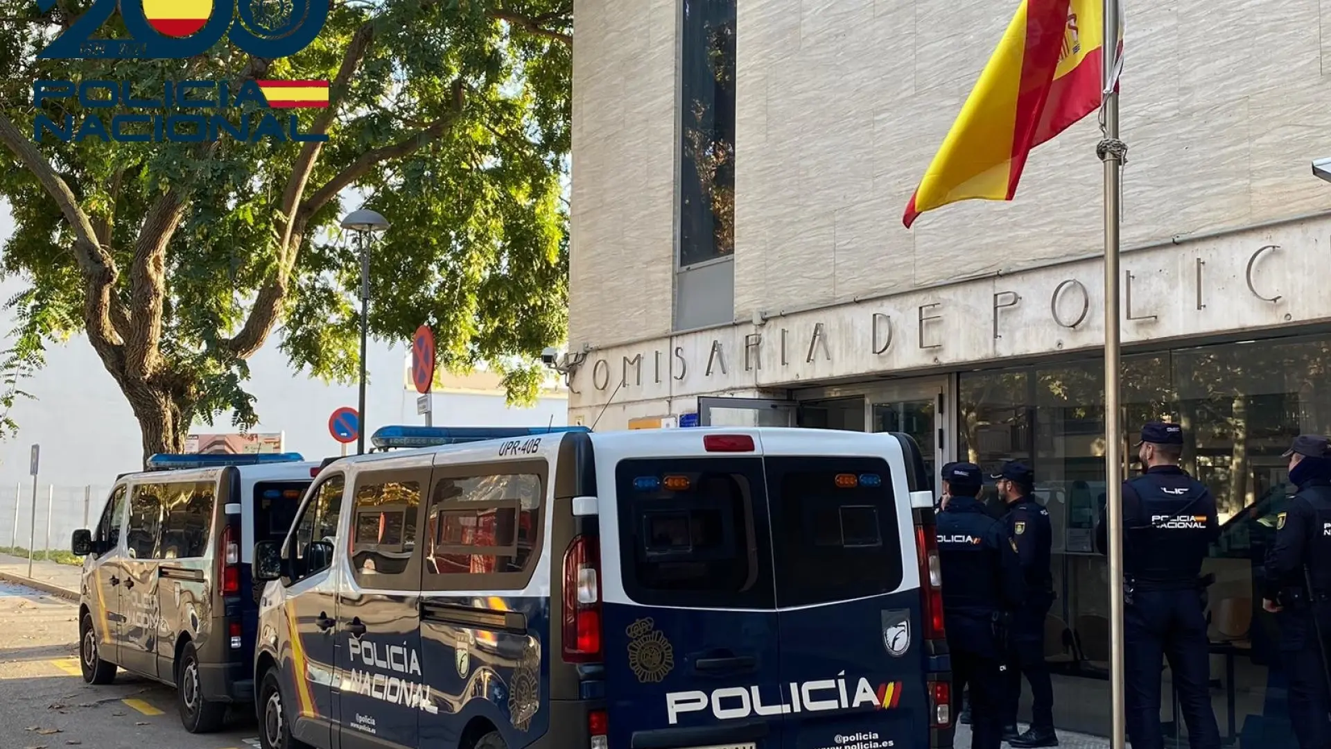 Detienen a dos menores por robar el pin del móvil a una chica y difundir imágenes íntimas