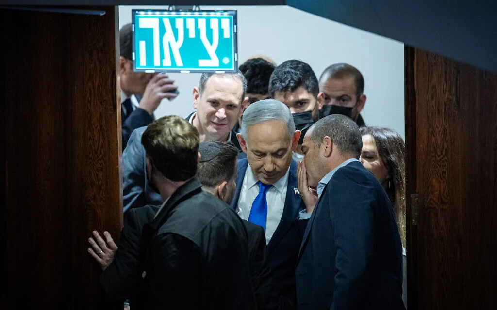 Israel kills Hezbollah chief engineer, as ministers said to demand vote on truce deal