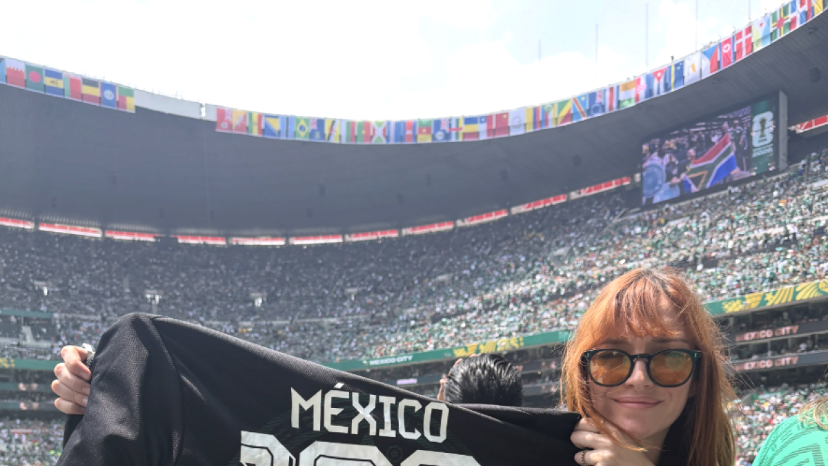 Regina Blandón causa debate por apoyo a madres buscadoras desde el interior del Estadio
