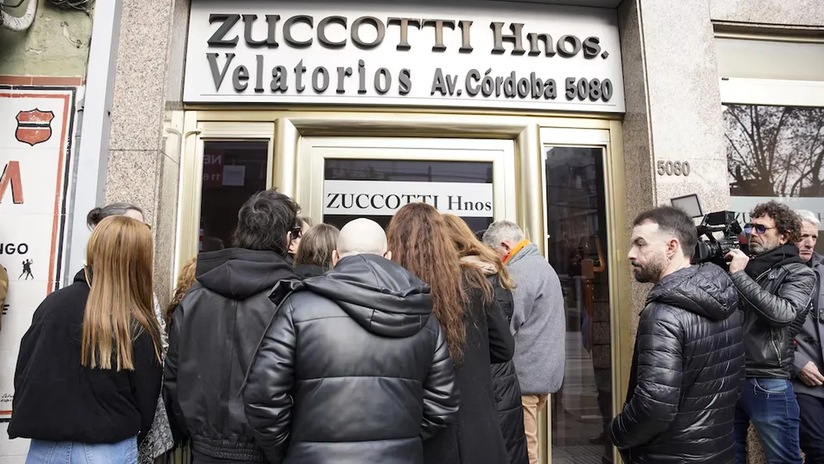 La conmovedora despedida a Ernestina Pais: el dolor de familiares, colegas y amigos
