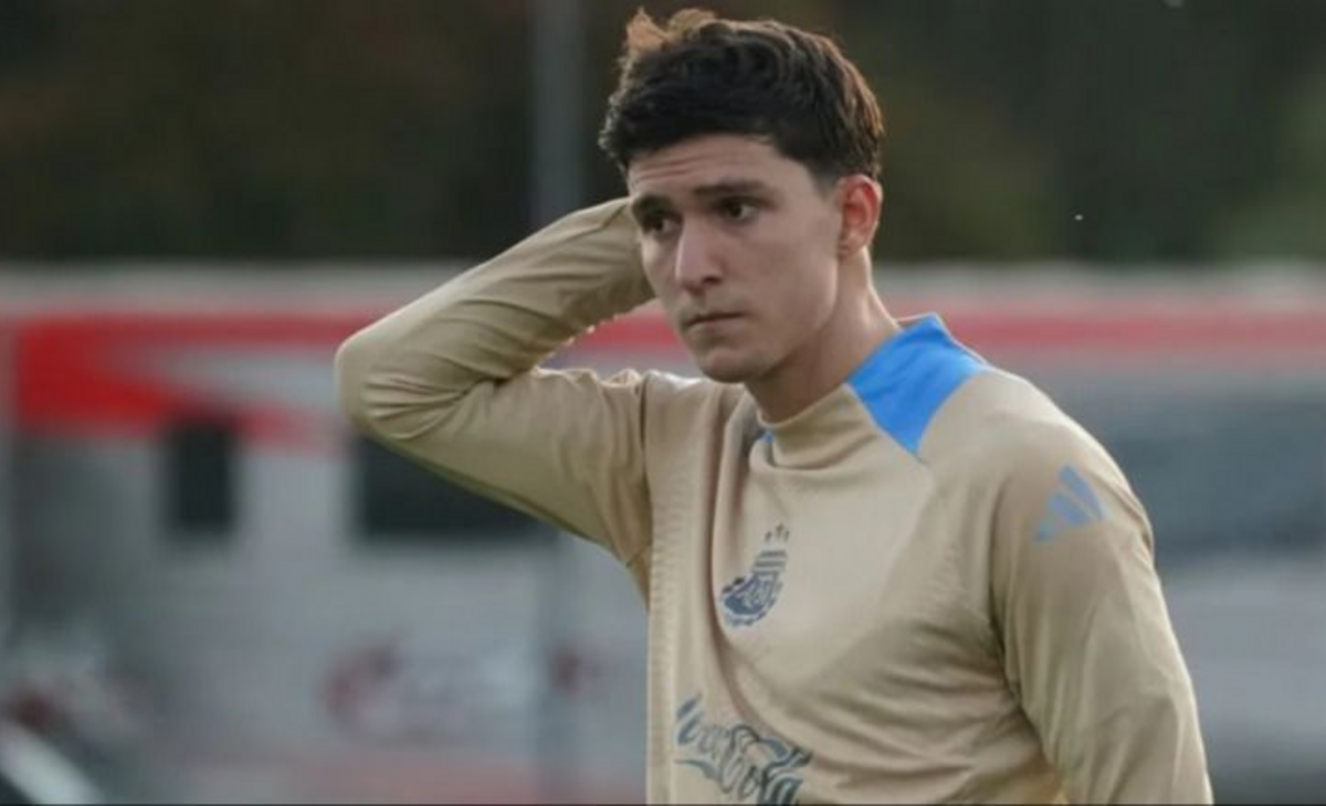 Alerta en la Selección: le realizan estudios a Balerdi por una molestia muscular