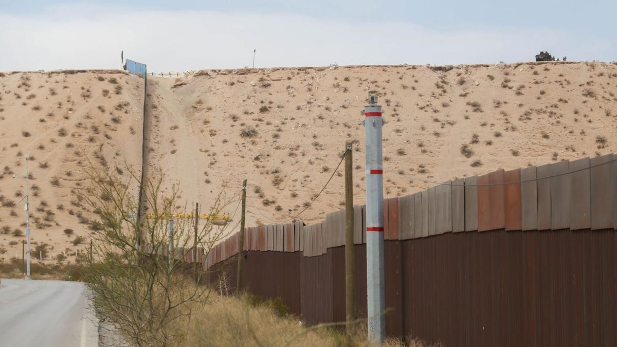 Mexicano se declara culpable en EU por participar en red de tráfico de migrantes