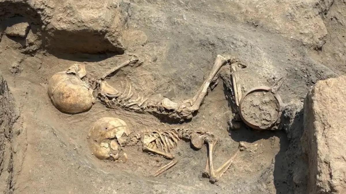 El cráneo de un niño de cinco años revela la primera cirugía conocida en Asia Central, hecha con piedras