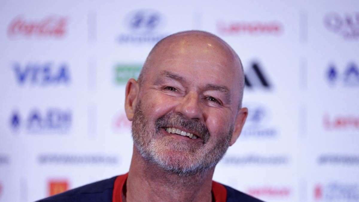 Técnico de Escocia saborea partido ante México; recuerda su gol para