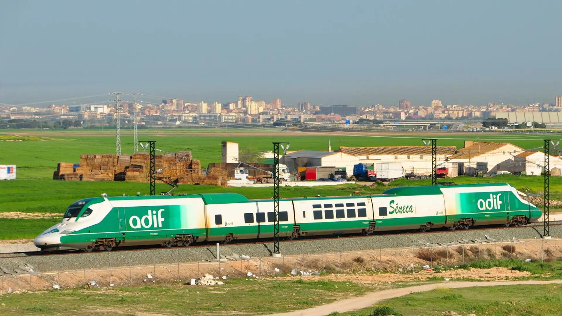 Adif destinará 90 millones a un taller en Vallecas para los trenes de control de vías