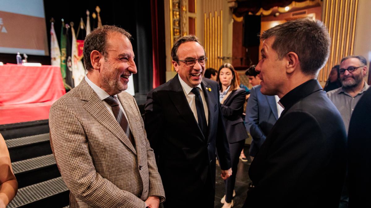 El Govern pide a la Iglesia que se incluya el catalán en la bendición de la torre de Jesús