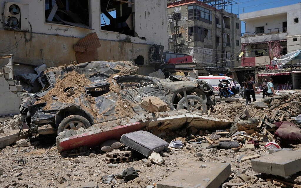 Government reported to restrain IDF action in Lebanon to avoid derailing US