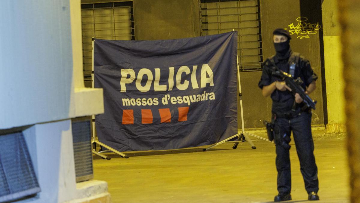 Asesinado a tiros un hombre en plena calle en la Zona Franca