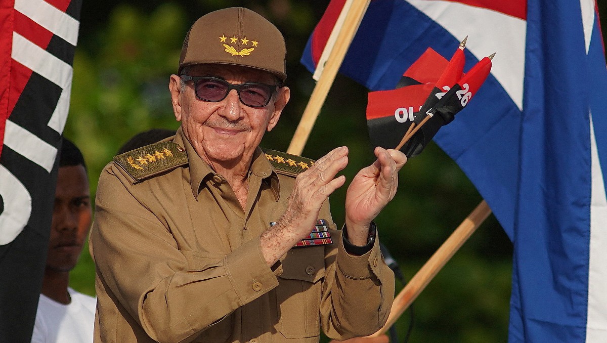 Raúl Castro, expresidente de Cuba, cumple 95 años, bajo crisis con EU