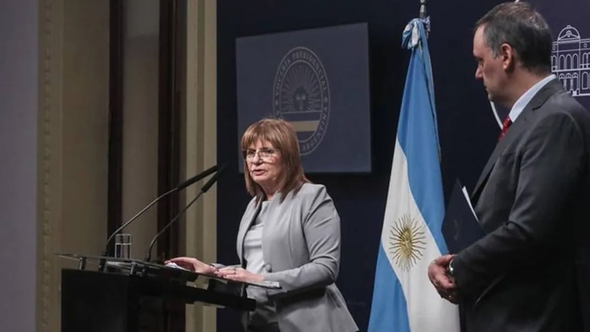 Patricia Bullrich no asistirá a la reunión que convocó Manuel Adorni