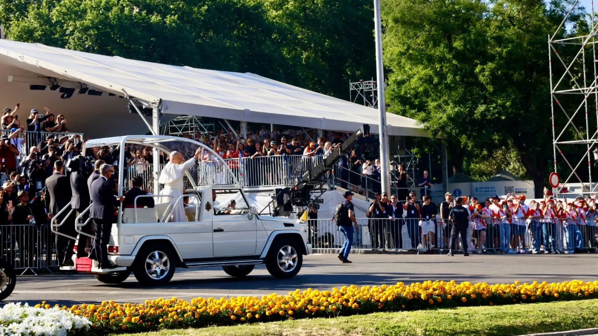Así es el impresionante 'escudo' que rodea al Papa en Madrid: miles de agentes y una 'cápsula de seguridad'