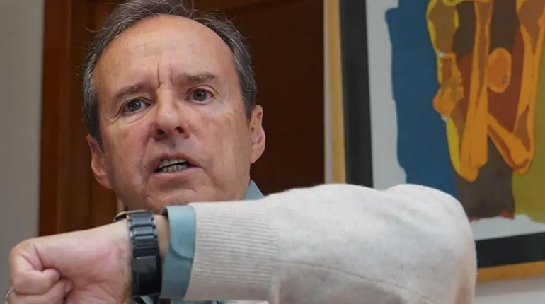 Tuto Quiroga plantea un último intento para conversar con movilizados e "implora" a la Iglesia para mediar