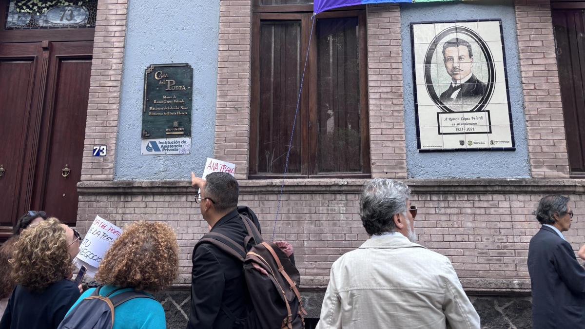 "Buscan deslegitimar la protesta", advierte el Comité de Defensa de la Casa del Poeta