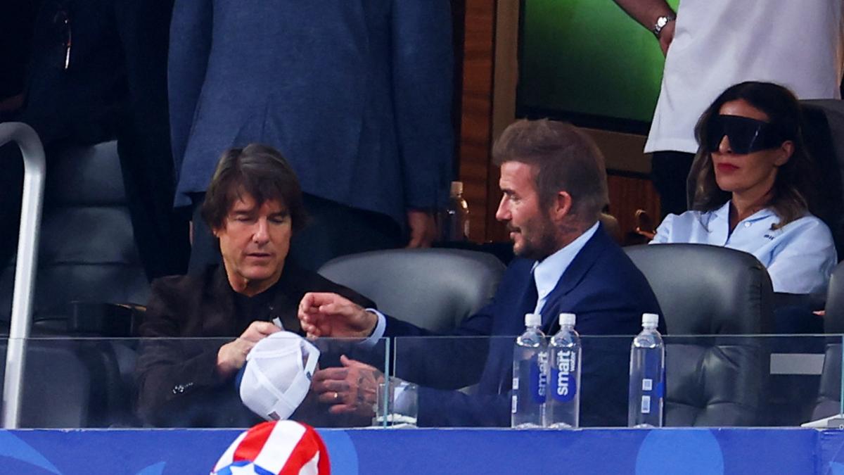 Mundial 2026: Tom Cruise y David Beckham firman playera del América en el debut de EE. UU.