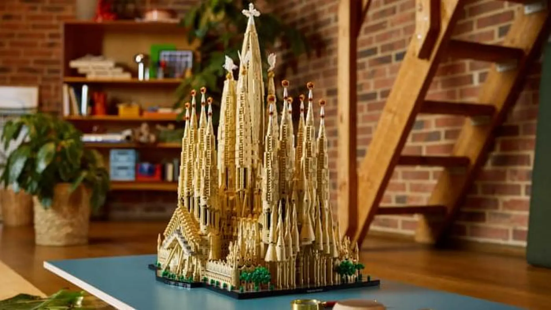 Lego pone a la venta su figura más grande diseñada hasta la fecha: una Sagrada Familia de más de 12.000 piezas