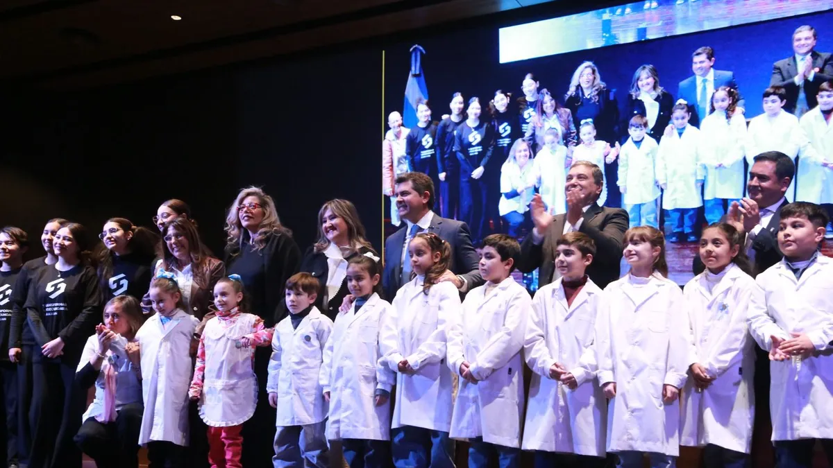 Orrego destacó los avances educativos a través de los programas "Comprendo y Aprendo" y "Transformar la Secundaria"