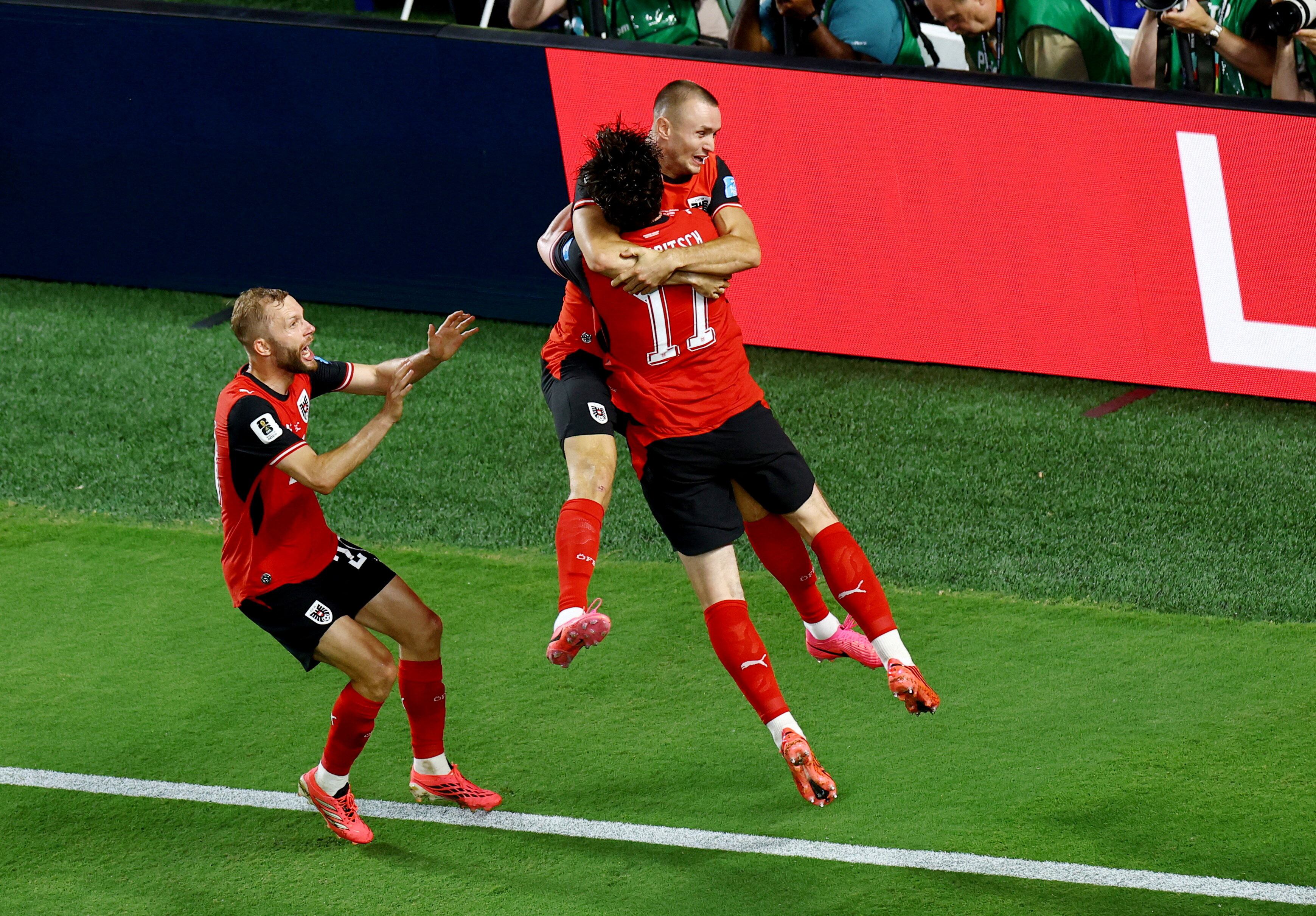 Austria es el rival de España en dieciseisavos tras un empate de locos contra Argelia