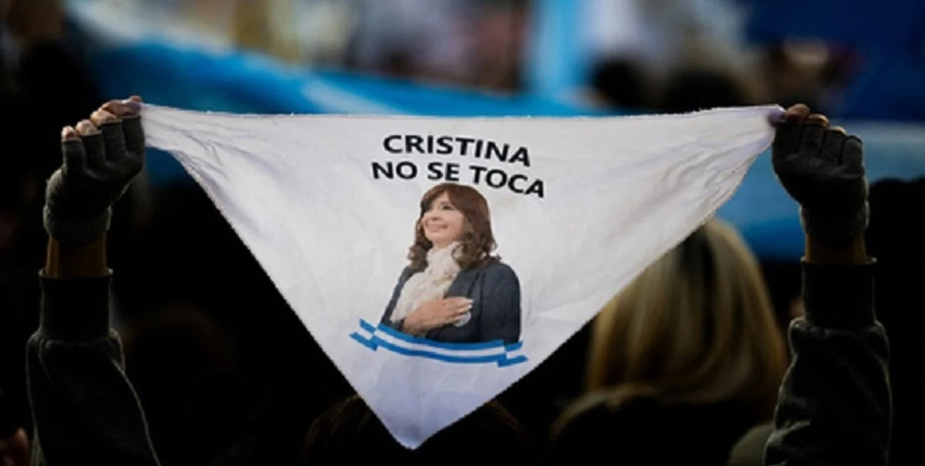 La Justicia intimó a la Anses para que restituya la pensión de viudez a Cristina Kirchner
