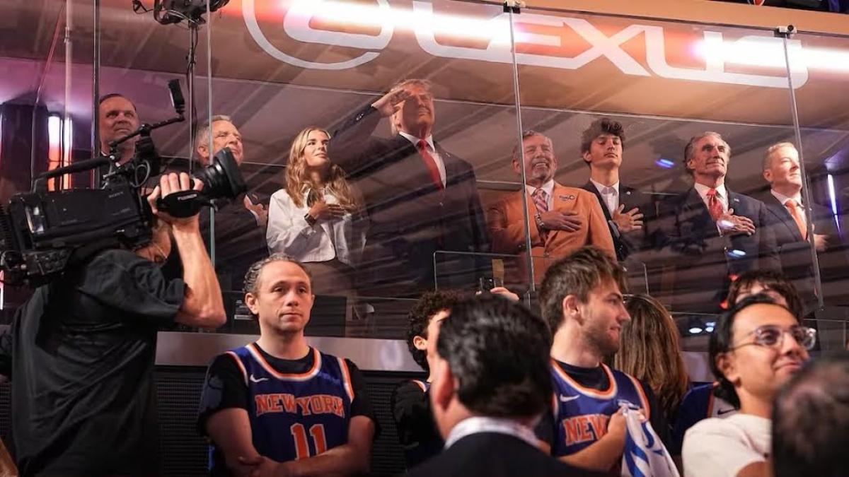 Renuncia funcionario de Quintana Roo tras "balconeada" en final de la NBA