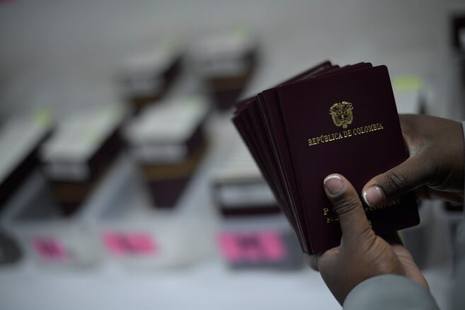Advierten sobre páginas falsas que ofrecen el trámite de pasaportes en Córdoba