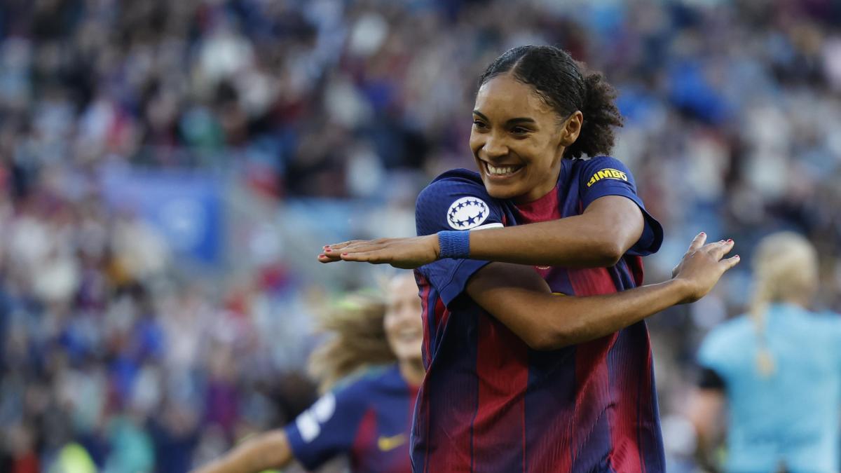 El Barça mejora su oferta a Salma Paralluelo, que medita su futuro