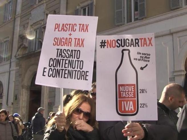 Superbonus, Forza Italia attacca: è scontro nella maggioranza. Scoppia il caso Sugar-tax Tajani: «Pronti a modifiche in Parlamento»