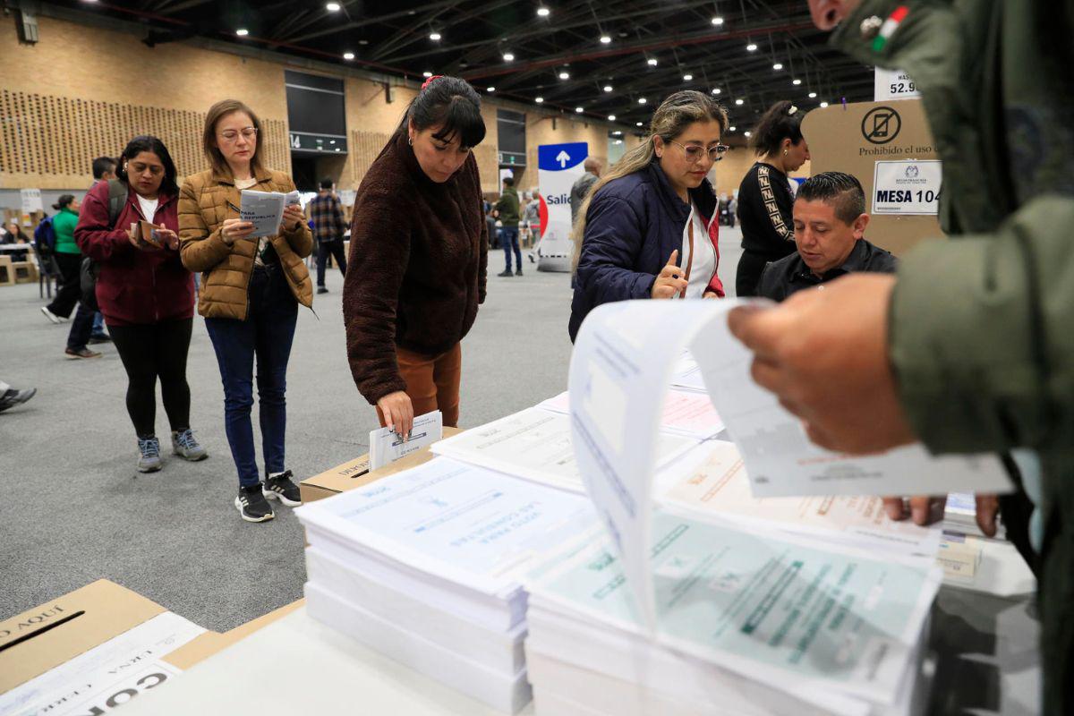 Autoridades de Colombia alertan de tensiones tras la segunda vuelta electoral
