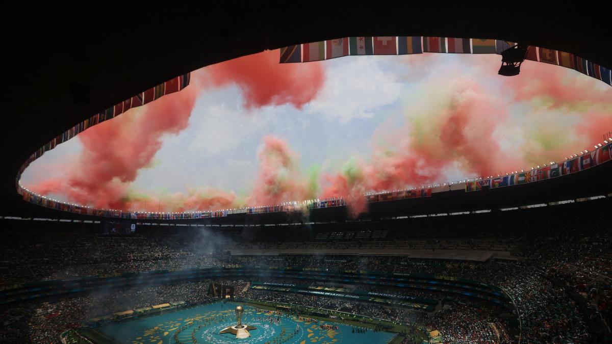 Faitelson califica de "tribuna fresa" al público que asistió a la inauguración del Mundial 2026
