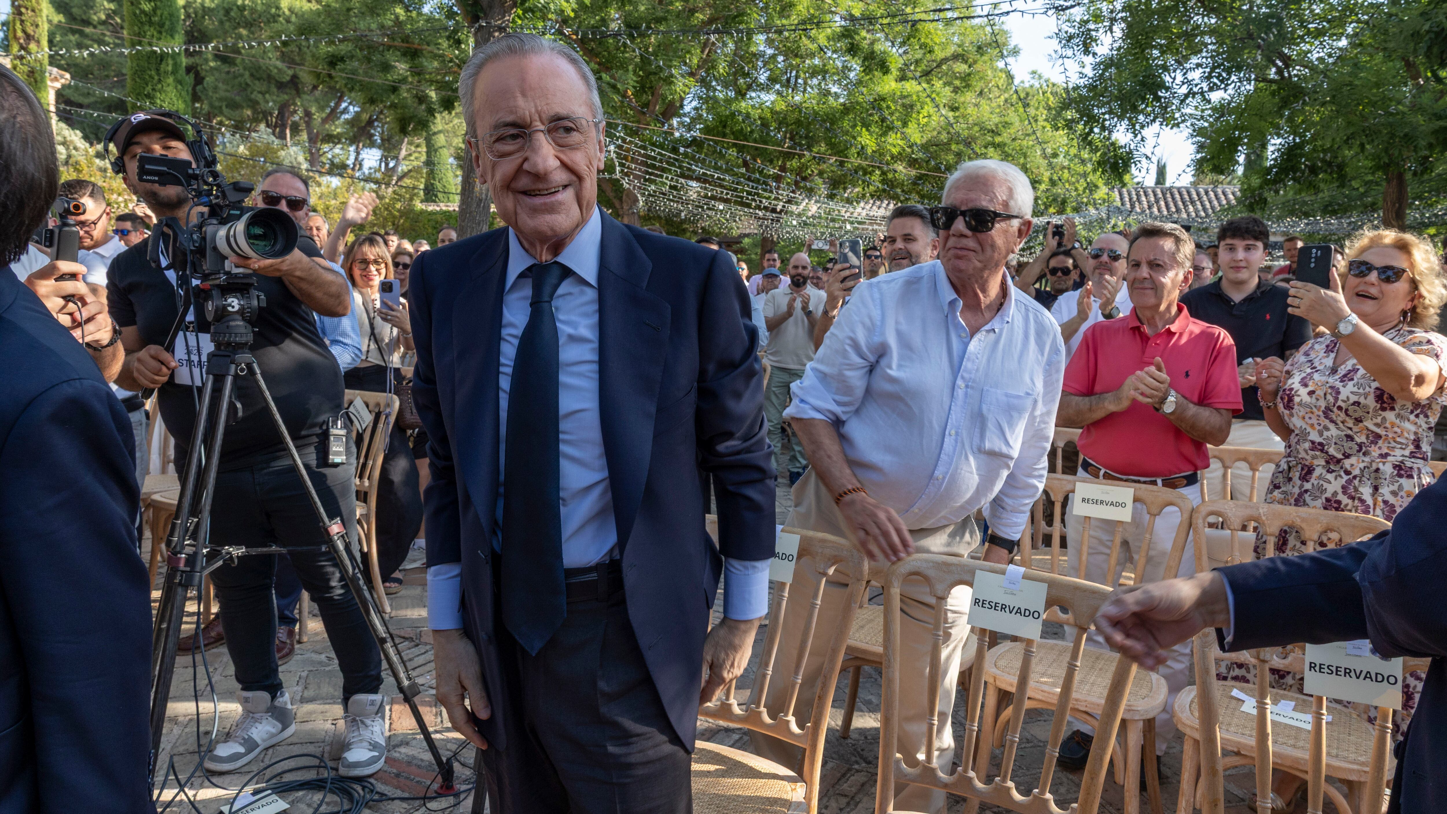 Florentino Pérez reacciona al anuncio de Haaland con la promesa del fichaje más caro en la historia del club, pero sin dar el nombre
