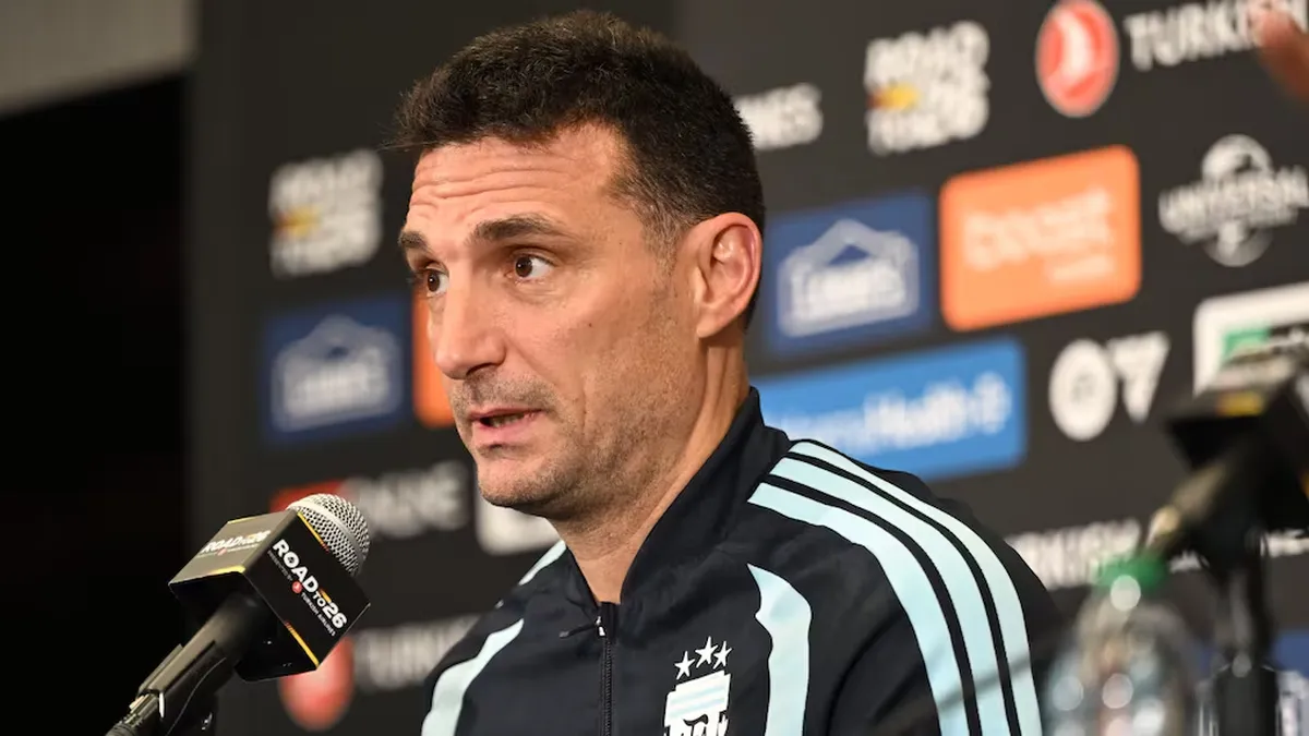 Scaloni dejó dudas sobre el reemplazante de Balerdi y les habló a los hinchas tras la goleada de Argentina